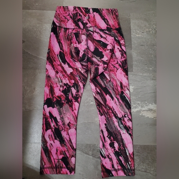 NWOT Lululemon Wunder Train High-Rise Crop 19". Incentive Refresh Multi. 6. - Picture 5 of 13